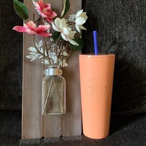 {SOLD}New Starbucks peach/pinkventi flower tumbler
